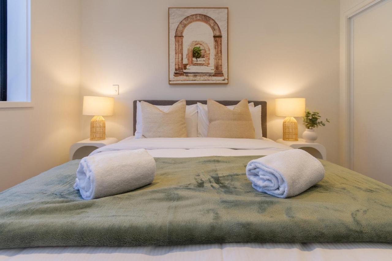 Central Sunny Perch 2 Bed 1 Bath Apartment ไครสต์เชิร์ช ภายนอก รูปภาพ