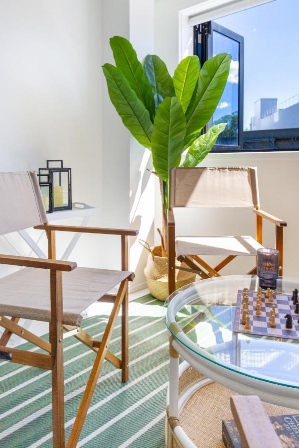 Central Sunny Perch 2 Bed 1 Bath Apartment ไครสต์เชิร์ช ภายนอก รูปภาพ
