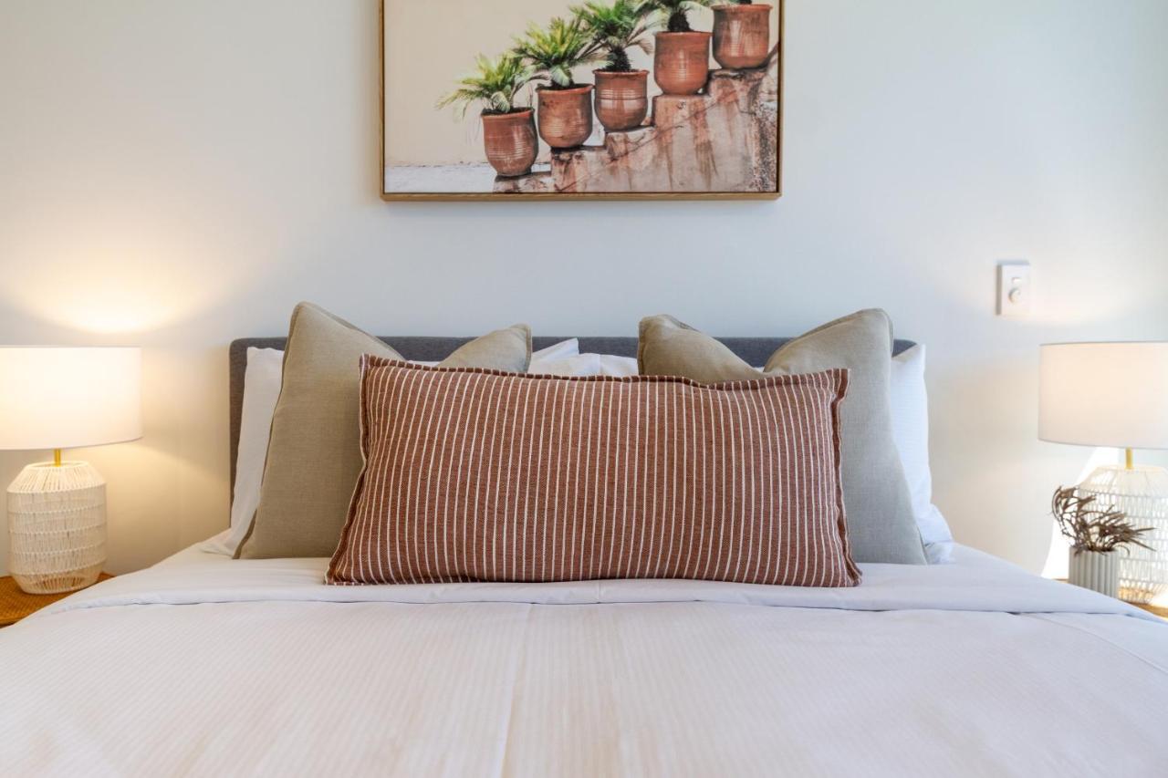 Central Sunny Perch 2 Bed 1 Bath Apartment ไครสต์เชิร์ช ภายนอก รูปภาพ