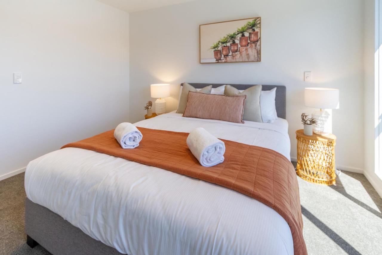 Central Sunny Perch 2 Bed 1 Bath Apartment ไครสต์เชิร์ช ภายนอก รูปภาพ
