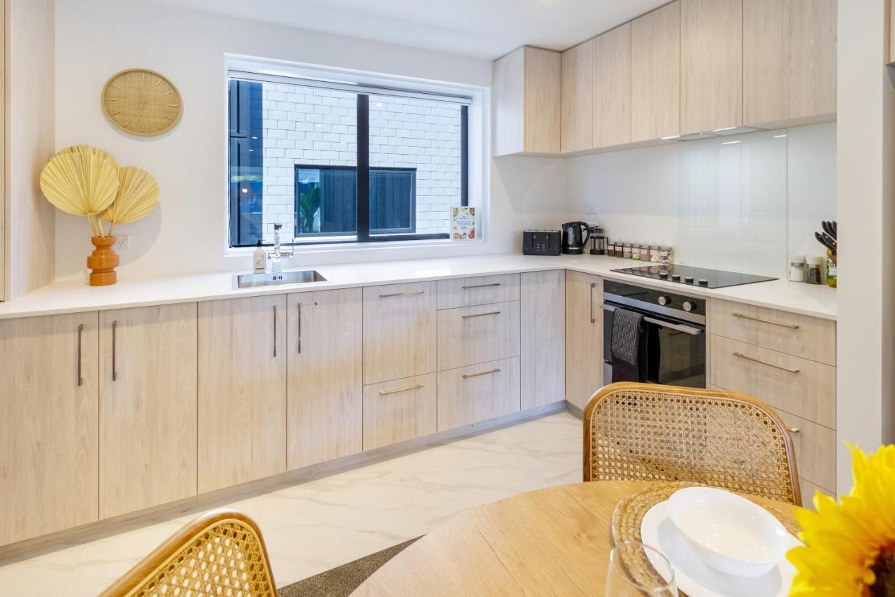 Central Sunny Perch 2 Bed 1 Bath Apartment ไครสต์เชิร์ช ภายนอก รูปภาพ